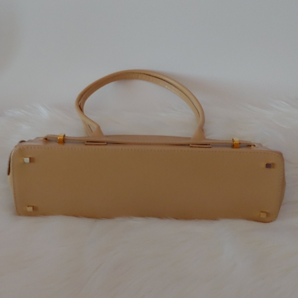 Stuart Weitzman shoulder purse - Picture 2 of 2